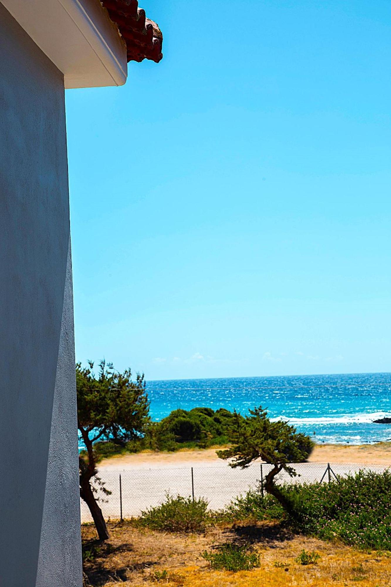Romanos Beach Villas 外观 照片