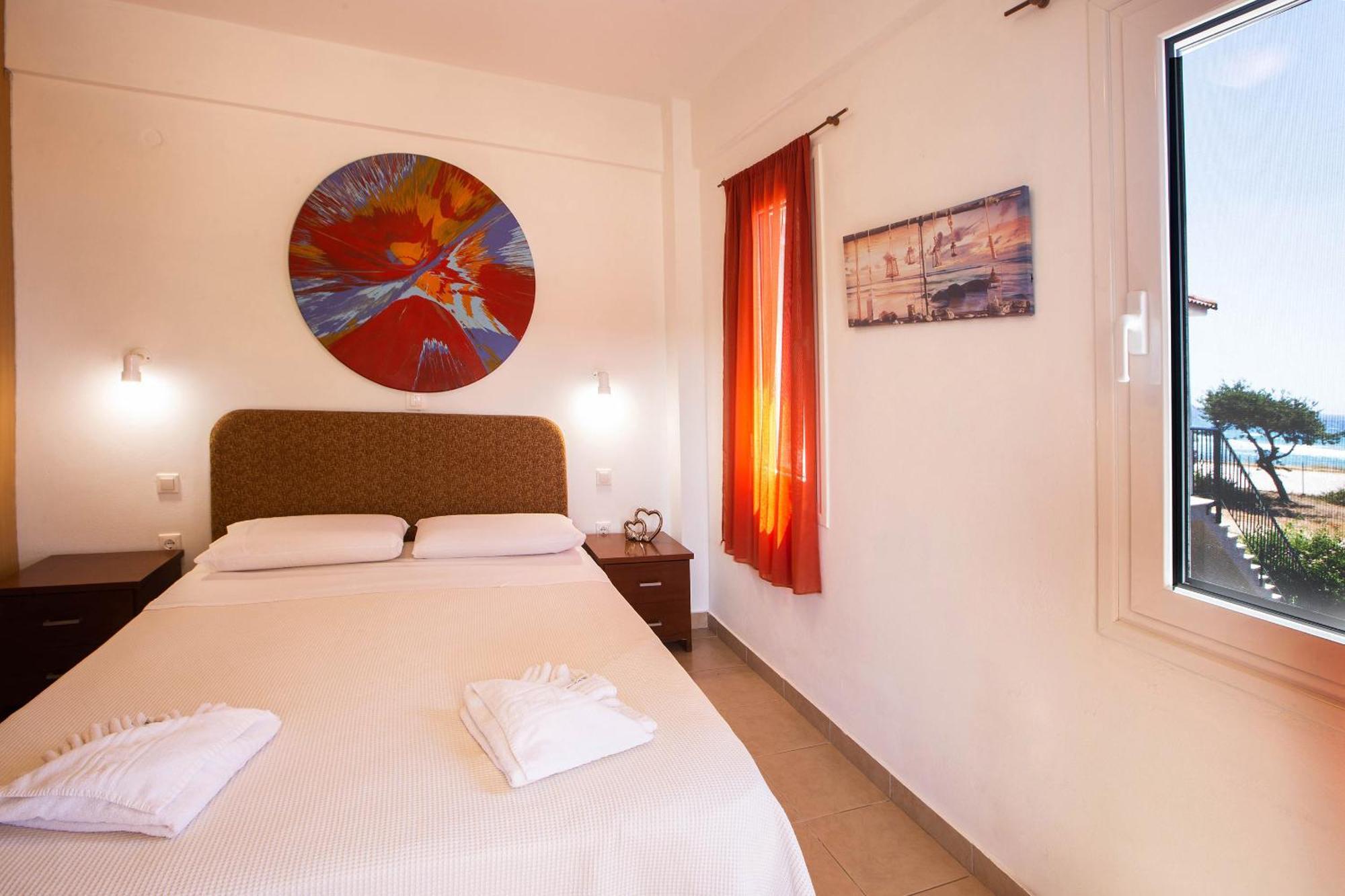 Romanos Beach Villas 外观 照片