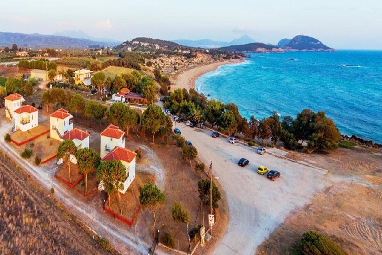 Romanos Beach Villas 外观 照片