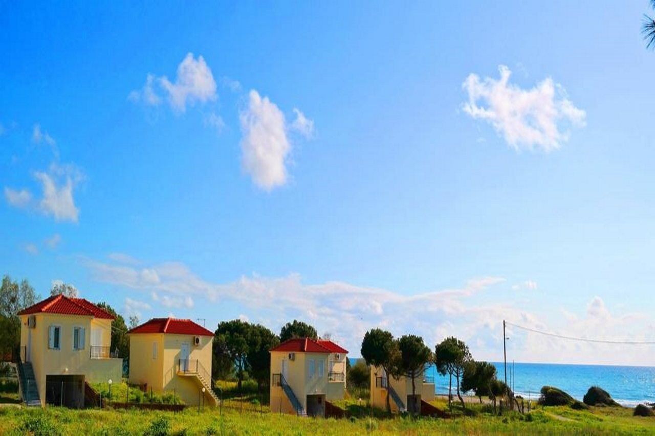 Romanos Beach Villas 外观 照片